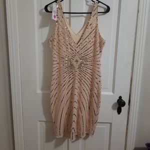 Beautiful Blush dress with sequins & bling details